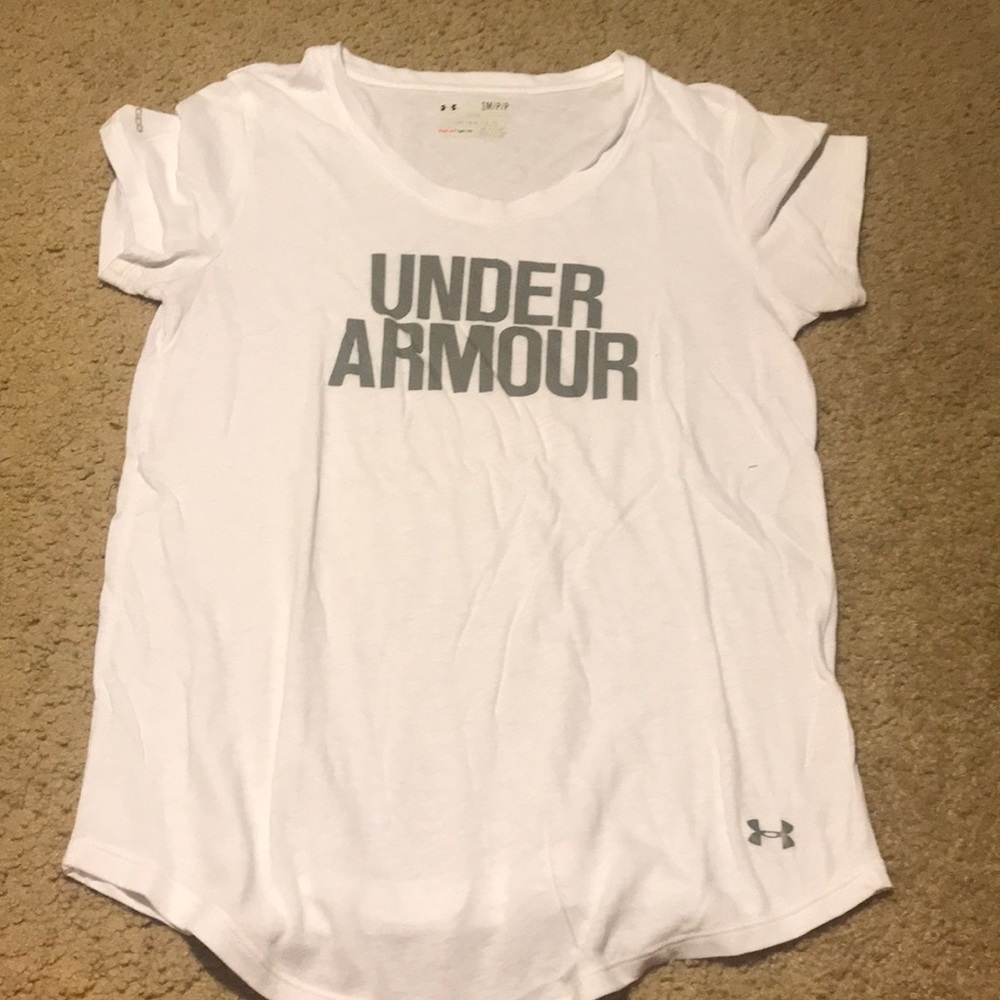UNDER ARMOUR SHORT SLEEVE